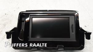 Gebruikte Display Multi Media regelunit Renault Megane III Grandtour (KZ) 1.2 16V TCE 115 Prijs € 75,00 Margeregeling aangeboden door Pijffers B.V. Raalte