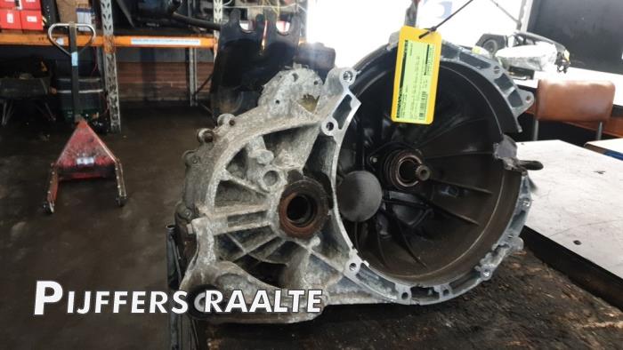 Gebruikte Versnellingsbak Ford Focus 2 Wagon 2.0 16V Prijs € 150,00 Margeregeling aangeboden door Pijffers B.V. Raalte