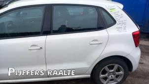 Gebruikte Portier 4Deurs links-achter Volkswagen Polo V (6R) 1.2 12V BlueMotion Technology Prijs € 423,50 Inclusief btw aangeboden door Pijffers B.V. Raalte