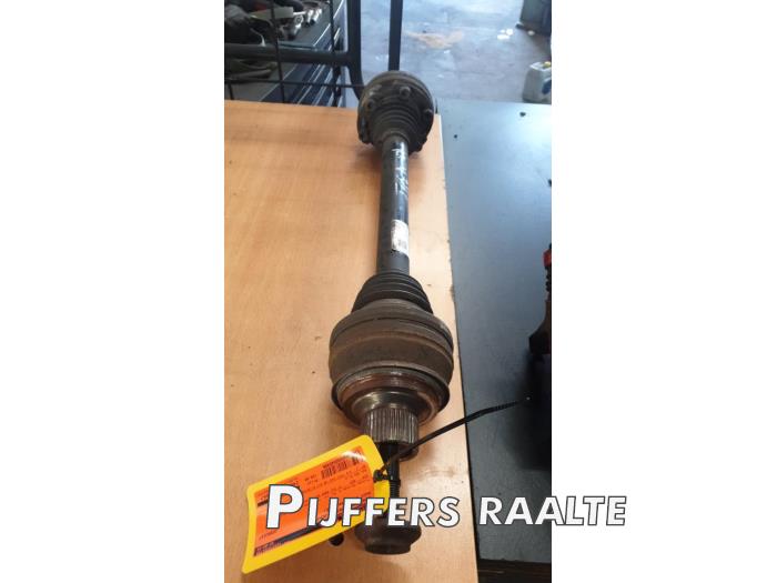 Gebruikte Aandrijfas rechts-achter Audi SQ7 (4MB/4MG) 4.0 TDI V8 32V Prijs € 181,50 Inclusief btw aangeboden door Pijffers B.V. Raalte