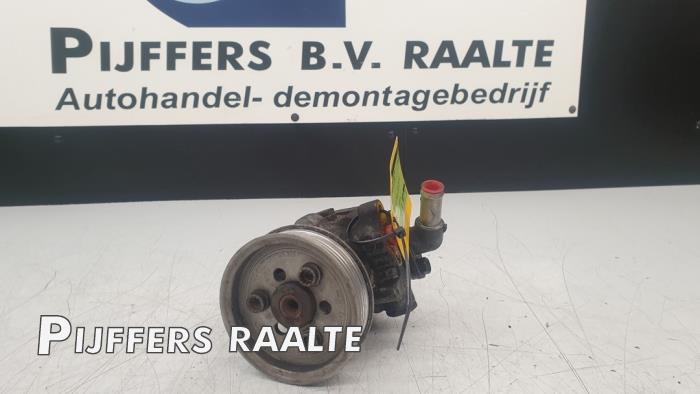 Gebruikte Servopomp Volkswagen Crafter 2.0 TDI 16V Prijs € 90,75 Inclusief btw aangeboden door Pijffers B.V. Raalte