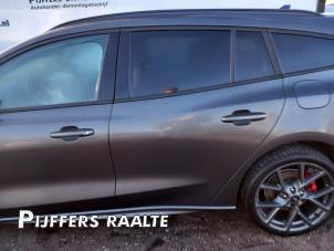 Gebruikte Deur 4Deurs links-achter Ford Focus 4 ST Wagon 2.3 ST EcoBoost 16V Prijs € 635,25 Inclusief btw aangeboden door Pijffers B.V. Raalte