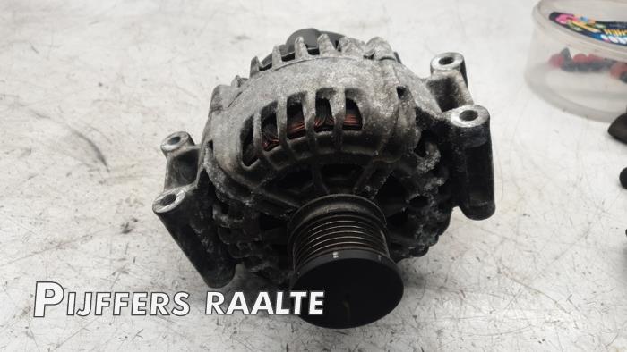 Gebruikte Dynamo Mercedes C (W204) 1.8 C-180 CGI 16V Prijs € 90,75 Inclusief btw aangeboden door Pijffers B.V. Raalte