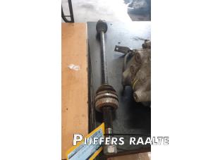 Gebruikte Steekas links-achter Nissan X-Trail (T32) 2.0 dCi 150 All Mode Prijs € 75,00 Margeregeling aangeboden door Pijffers B.V. Raalte