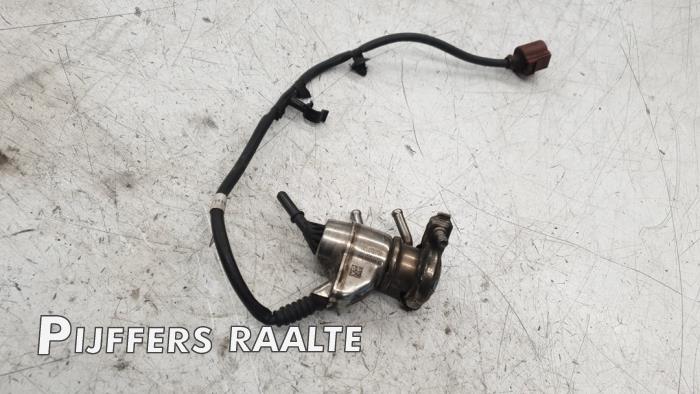 Gebruikte Injector adblue Volkswagen Sharan (7N) 2.0 TDI 16V Prijs € 75,00 Inclusief btw aangeboden door Pijffers B.V. Raalte