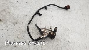 Gebruikte Adblue injector Volkswagen Sharan (7N) 2.0 TDI 16V Prijs € 75,00 Inclusief btw aangeboden door Pijffers B.V. Raalte