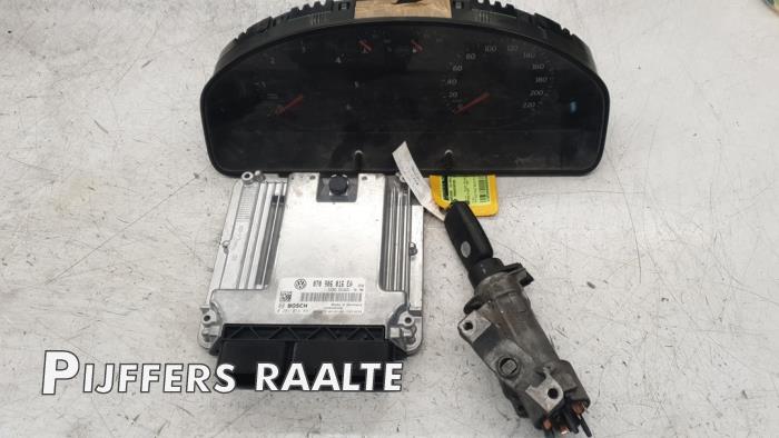Gebruikte Computer Motormanagement Volkswagen Transporter T5 2.5 TDi Prijs € 302,50 Inclusief btw aangeboden door Pijffers B.V. Raalte