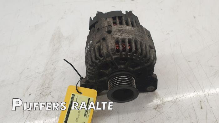Gebruikte Dynamo Seat Ibiza IV SC (6J1) 1.4 16V Prijs € 37,50 Margeregeling aangeboden door Pijffers B.V. Raalte