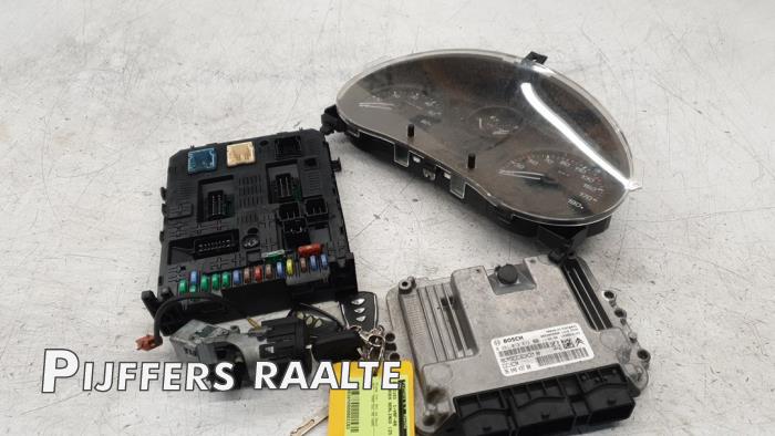 Gebruikte Kontaktslot + computer Citroen Berlingo 1.6 Hdi 75 16V Phase 1 Prijs € 181,50 Inclusief btw aangeboden door Pijffers B.V. Raalte