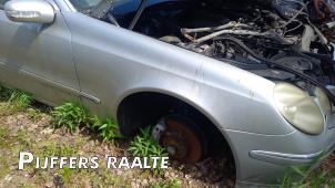 Gebruikte Scherm rechts-voor Mercedes E (W211) 3.2 E-320 V6 18V Prijs € 72,60 Inclusief btw aangeboden door Pijffers B.V. Raalte