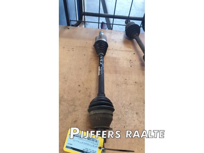Gebruikte Aandrijfas links-voor Volkswagen Polo VI (AW1) 1.0 MPI 12V Prijs € 150,00 Inclusief btw aangeboden door Pijffers B.V. Raalte