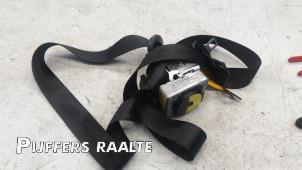 Gebruikte Veiligheidsgordel links-voor Skoda Fabia (6Y5) 1.4i 16V Prijs € 60,50 Inclusief btw aangeboden door Pijffers B.V. Raalte