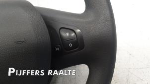 Gebruikte Stuurwiel Renault Trafic (1FL/2FL/3FL/4FL) 1.6 dCi Twin Turbo Prijs € 181,50 Inclusief btw aangeboden door Pijffers B.V. Raalte