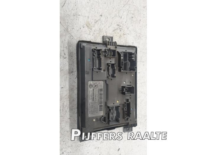 Gebruikte Module Bodycontrol Mercedes E (W213) E-220d 2.0 Turbo 16V Prijs € 90,75 Inclusief btw aangeboden door Pijffers B.V. Raalte