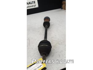 Gebruikte Cardanas rechts-voor (VWA) Volkswagen Passat (3G2) 2.0 TDI BiTurbo 16V 4Motion Prijs € 181,50 Inclusief btw aangeboden door Pijffers B.V. Raalte