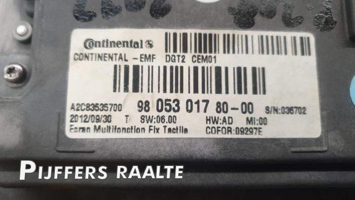 Display Multi Media regelunit van een Peugeot 208 I (CA/CC/CK/CL) 1.2 Vti 12V PureTech 82 2012