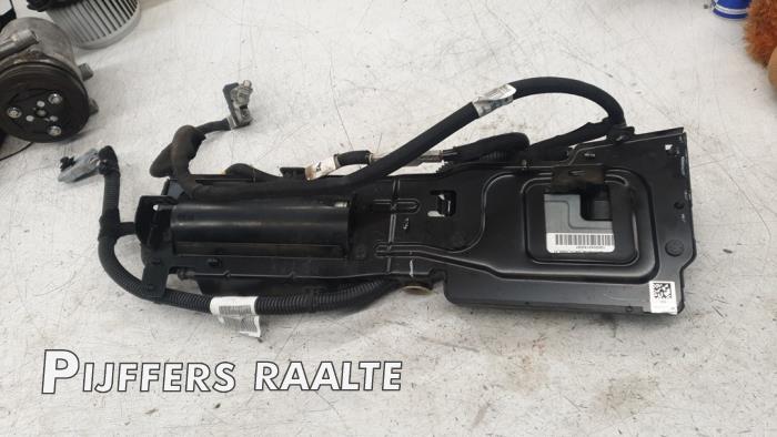 Gebruikte Start/stop condensator Opel Vivaro 2.0 Diesel 145 Prijs € 242,00 Inclusief btw aangeboden door Pijffers B.V. Raalte