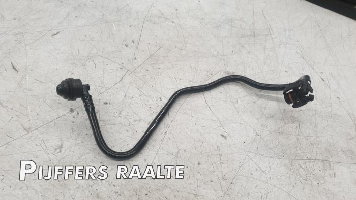 Gebruikte Leiding (diversen) Renault Trafic (1FL/2FL/3FL/4FL) 2.0 dCi 16V 120 Prijs € 42,35 Inclusief btw aangeboden door Pijffers B.V. Raalte