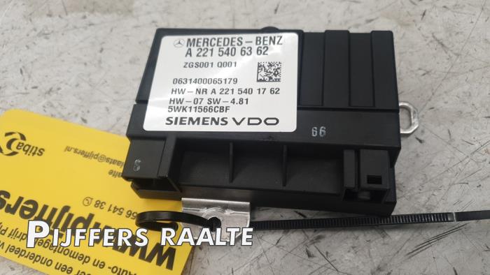 Gebruikte Brandstofpomp module Mercedes CLS (C219) 350 CGI 3.5 V6 24V Prijs € 114,95 Inclusief btw aangeboden door Pijffers B.V. Raalte