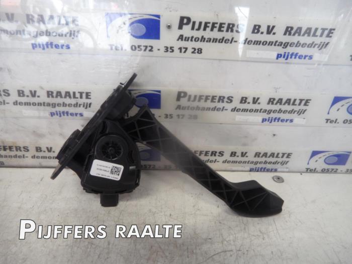 Gaspedaalpositie Sensor van een Ford Tourneo Custom  2013