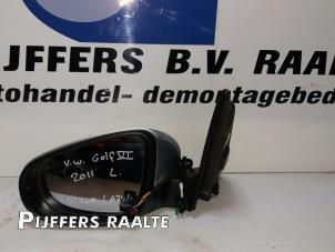 Gebruikte Buitenspiegel links Volkswagen Golf VI (5K1) 1.4 16V Prijs € 40,00 Margeregeling aangeboden door Pijffers B.V. Raalte