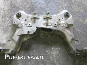 Gebruikte Subframe Renault Megane III Grandtour (KZ) 1.9 dCi Prijs € 50,00 Margeregeling aangeboden door Pijffers B.V. Raalte