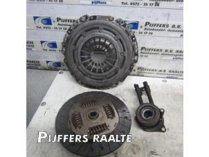 Gebruikte Koppelingsset (compleet) Ford Fiesta 6 (JA8) 1.0 SCI 12V 80 Prijs € 100,00 Margeregeling aangeboden door Pijffers B.V. Raalte