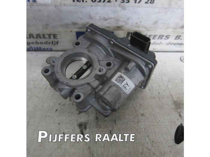 Gebruikte Gasklephuis Renault Kadjar (RFEH) 1.2 Energy TCE 130 Prijs € 65,00 Margeregeling aangeboden door Pijffers B.V. Raalte