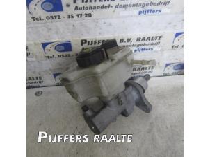 Gebruikte Hoofdremcilinder Volkswagen Golf VI (5K1) 2.0 TSI R 16V 4Motion Prijs € 50,00 Margeregeling aangeboden door Pijffers B.V. Raalte