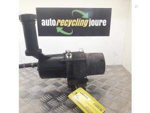 Gebruikte Servopomp Peugeot 307 (3A/C/D) 2.0 HDi 90 Prijs € 74,95 Margeregeling aangeboden door Autorecycling Joure B.V.