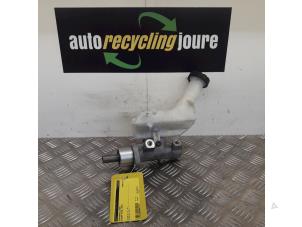 Gebruikte Hoofdremcilinder Nissan Micra (K12) 1.2 16V Prijs € 35,00 Margeregeling aangeboden door Autorecycling Joure B.V.