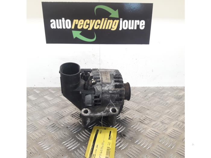 Gebruikte Dynamo Jaguar X-type Estate 2.0 D 16V Prijs € 15,00 Margeregeling aangeboden door Autorecycling Joure B.V.