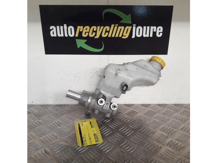 Gebruikte Hoofdremcilinder Opel Combo 1.3 CDTI 16V ecoFlex Prijs € 35,00 Margeregeling aangeboden door Autorecycling Joure B.V.