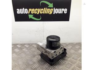 Gebruikte ABS Pomp Mercedes C (W203) 2.2 C-200 CDI 16V Prijs € 29,99 Margeregeling aangeboden door Autorecycling Joure B.V.