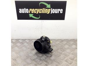 Gebruikte Luchtmassameter Mercedes C (W203) 2.2 C-200 CDI 16V Prijs € 30,00 Margeregeling aangeboden door Autorecycling Joure B.V.