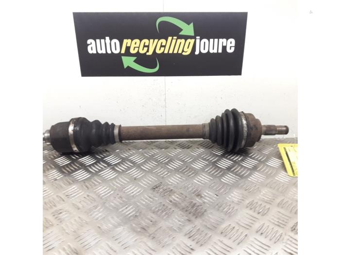 Gebruikte Steekas links-voor Peugeot 308 (4A/C) 1.6 VTI 16V Prijs € 24,99 Margeregeling aangeboden door Autorecycling Joure B.V.