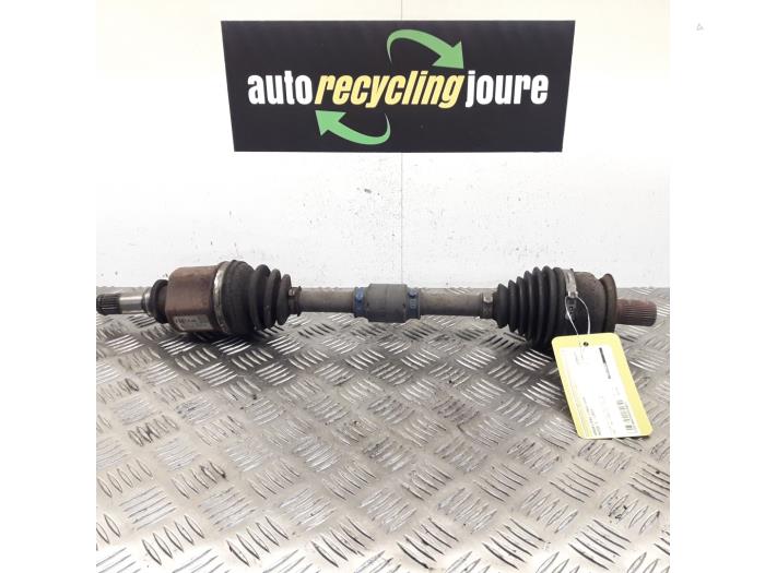 Gebruikte Steekas links-voor Mazda 3 Sport (BK) 1.6i 16V Prijs € 24,99 Margeregeling aangeboden door Autorecycling Joure B.V.