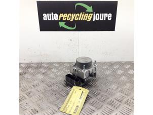 Gebruikte ABS Pomp Peugeot Bipper (AA) 1.3 HDI Prijs € 29,99 Margeregeling aangeboden door Autorecycling Joure B.V.
