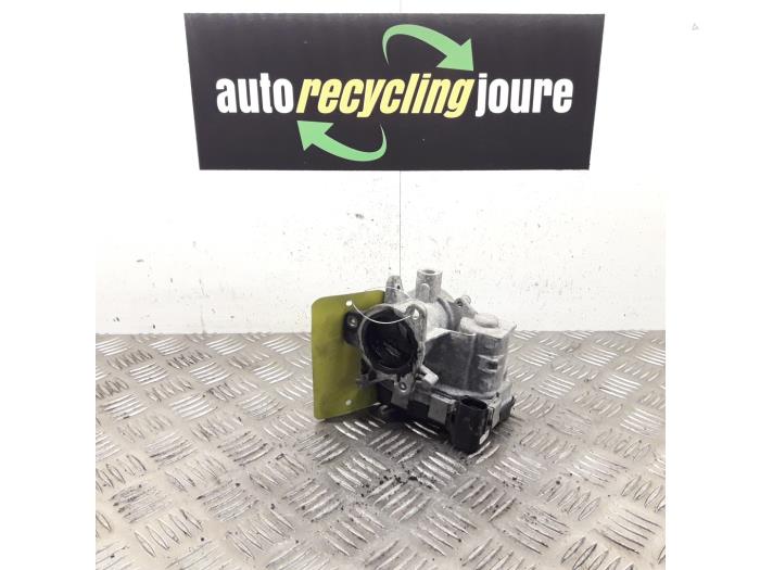 Gebruikte Gasklephuis Peugeot Bipper (AA) 1.3 HDI Prijs € 19,99 Margeregeling aangeboden door Autorecycling Joure B.V.