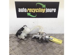 Gebruikte Hoofdremcilinder Opel Meriva 1.6 16V Prijs € 35,00 Margeregeling aangeboden door Autorecycling Joure B.V.