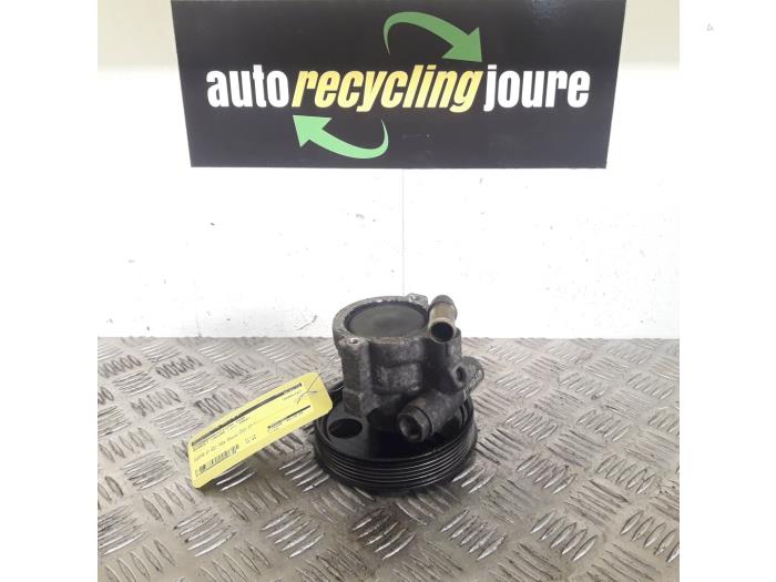 Gebruikte Servopomp Renault Laguna II (BG) 1.6 16V Prijs € 15,00 Margeregeling aangeboden door Autorecycling Joure B.V.