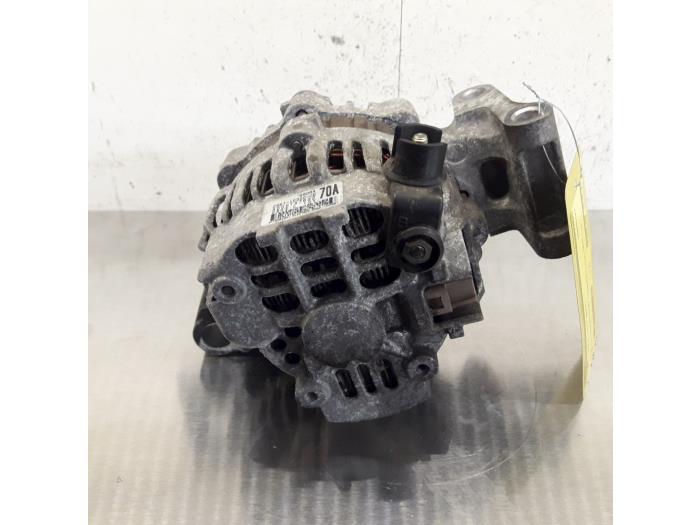 Dynamo van een Ford Fiesta 5 (JD/JH) 1.25 16V 2003