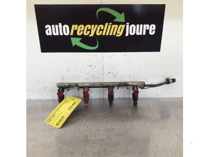 Gebruikte Verstuiver brug Nissan Primera Traveller (W12) 1.8 16V Prijs € 29,99 Margeregeling aangeboden door Autorecycling Joure B.V.