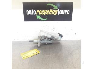 Gebruikte Hoofdremcilinder Ford Focus 2 Wagon 1.6 TDCi 16V 90 Prijs € 30,00 Margeregeling aangeboden door Autorecycling Joure B.V.