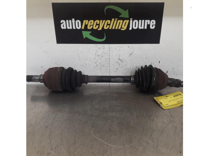 Gebruikte Aandrijfas links-voor Opel Vectra C Caravan 2.2 DIG 16V Prijs € 24,99 Margeregeling aangeboden door Autorecycling Joure B.V.