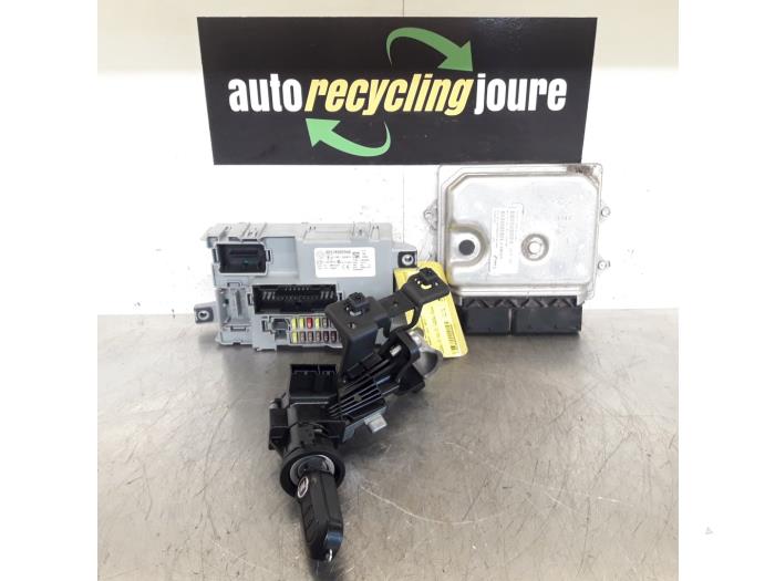 Gebruikte Computer Motormanagement Fiat Punto Evo (199) 1.3 JTD Multijet 85 16V Euro 5 Prijs € 100,00 Margeregeling aangeboden door Autorecycling Joure B.V.