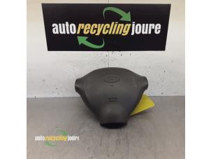 Gebruikte Airbag links (Stuur) Hyundai Santa Fe I 2.0 CRDi 16V 4x2 Prijs € 30,00 Margeregeling aangeboden door Autorecycling Joure B.V.
