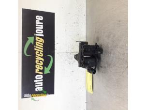 Gebruikte Bobine Hyundai i10 (F5) 1.1i 12V Prijs € 35,00 Margeregeling aangeboden door Autorecycling Joure B.V.