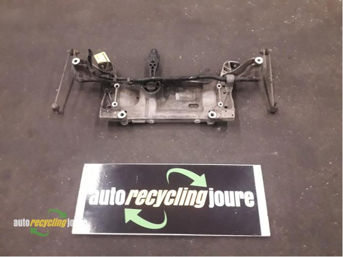 Gebruikte Subframe Volkswagen Touran (1T1/T2) 1.9 TDI 105 Euro 3 Prijs € 49,99 Margeregeling aangeboden door Autorecycling Joure B.V.
