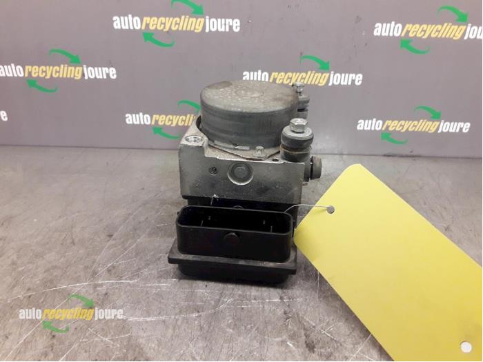 Gebruikte ABS Pomp Peugeot Bipper (AA) 1.4 HDi Prijs € 29,99 Margeregeling aangeboden door Autorecycling Joure B.V.